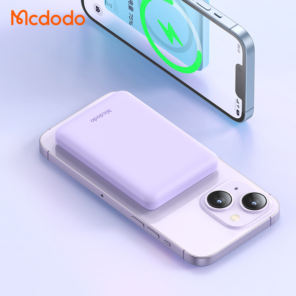 MCDODO MC395 Mini Magnetic 15W Wireless Fast Charging Power Bank 5000mAh (Black, Blue, Purple)