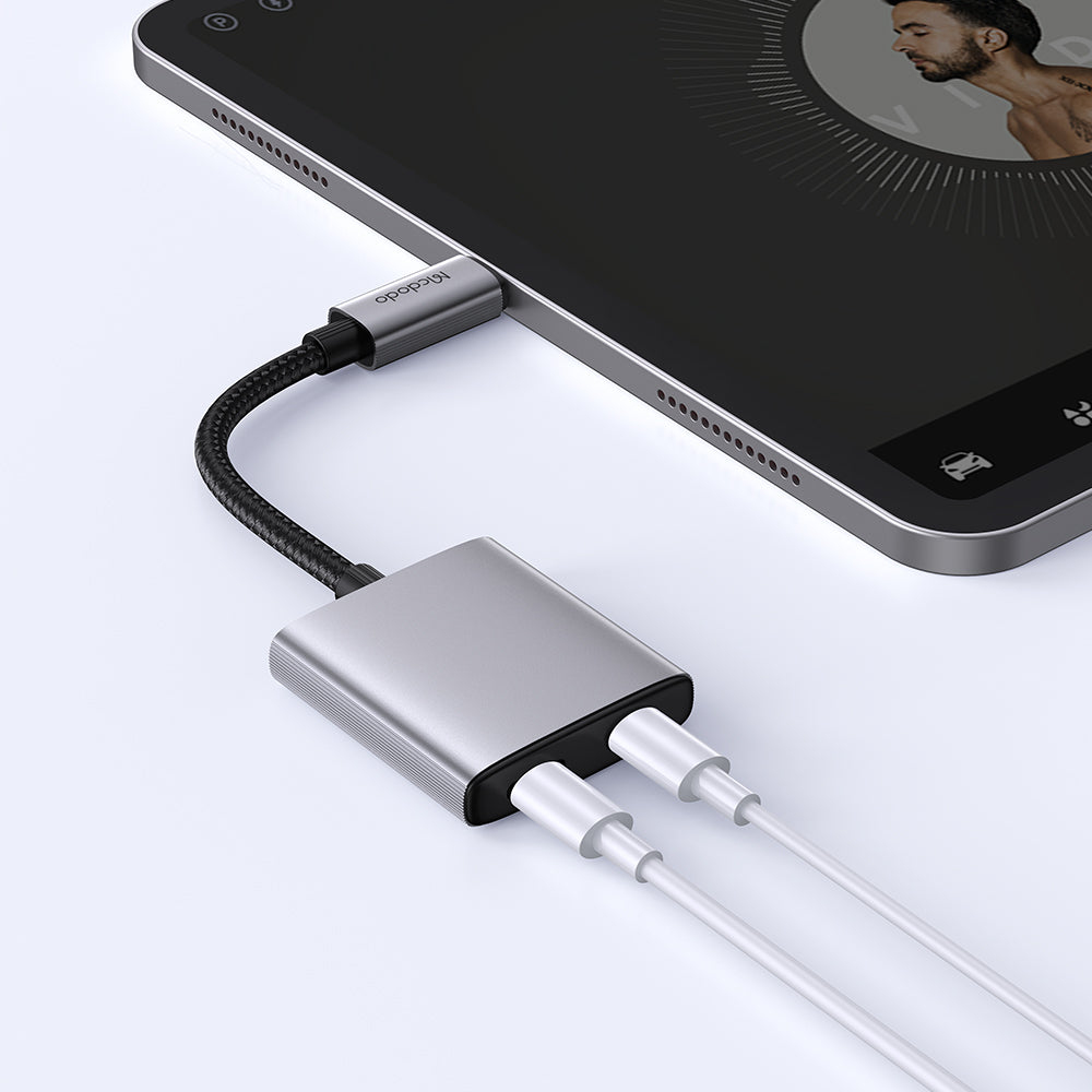 Mcdodo 2 in 1 USB-C to Dual USB-C Audio Adapter